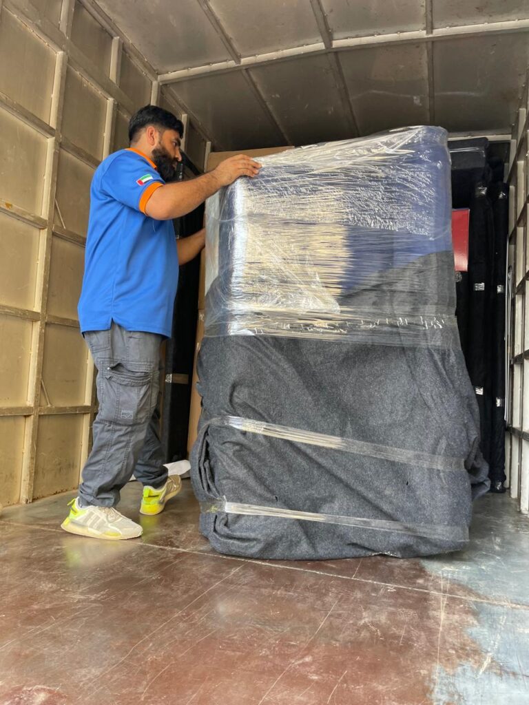 %Movers in Dubai%